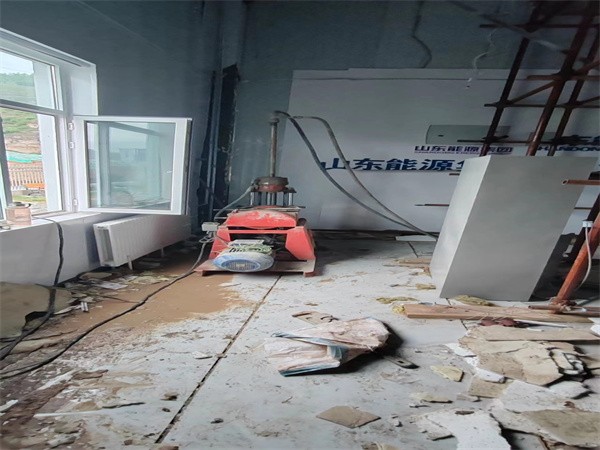 崇仁地基基础下沉墙体裂缝加固注浆顶升施工