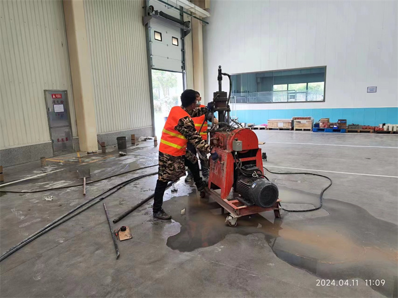 崇仁厂房地面下沉塌陷注浆加固施工